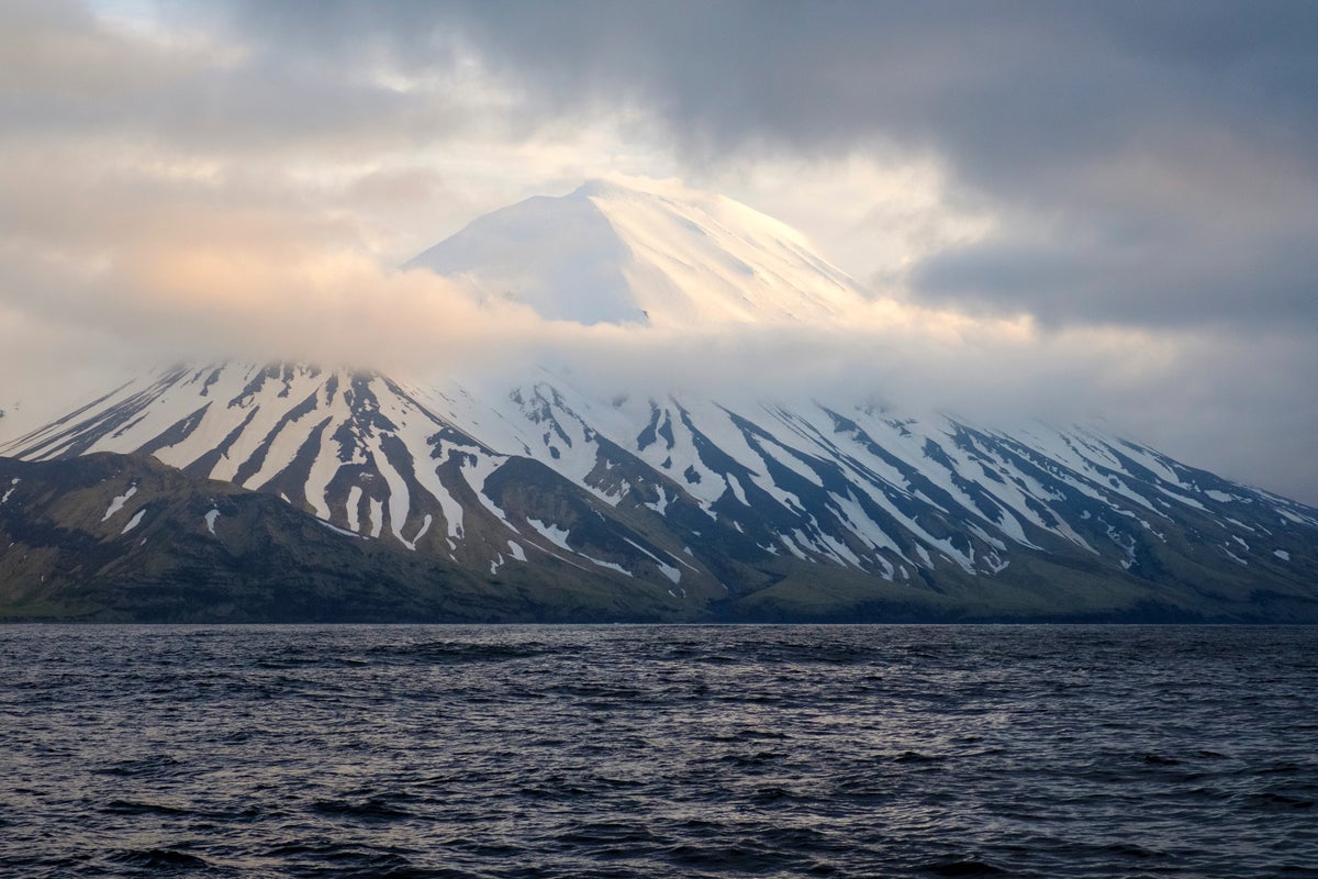 Alaska volcanoes now pose lower threat, after quakes slow