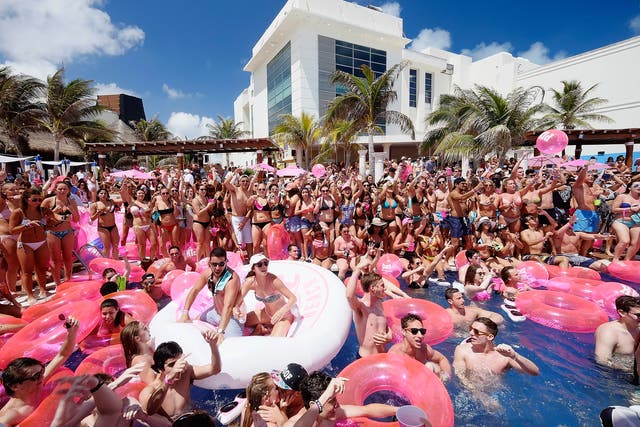 <p>Spring break revellers in Cancun, Mexico, in 2016</p>