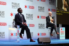 In Chicago mayor's race, 2 hopefuls reflect Democrats' split