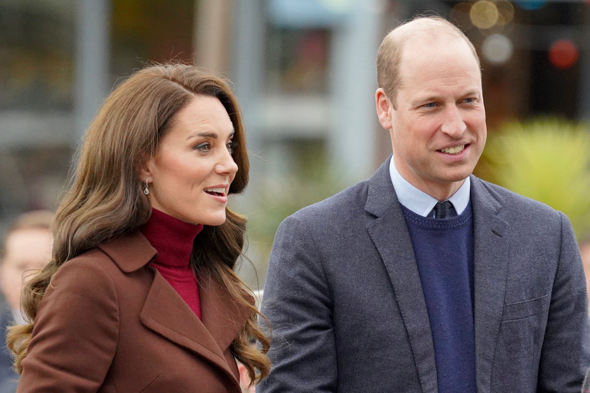 Royal news – William and Kate continue with more relaxed image as they share Mother’s Day photos