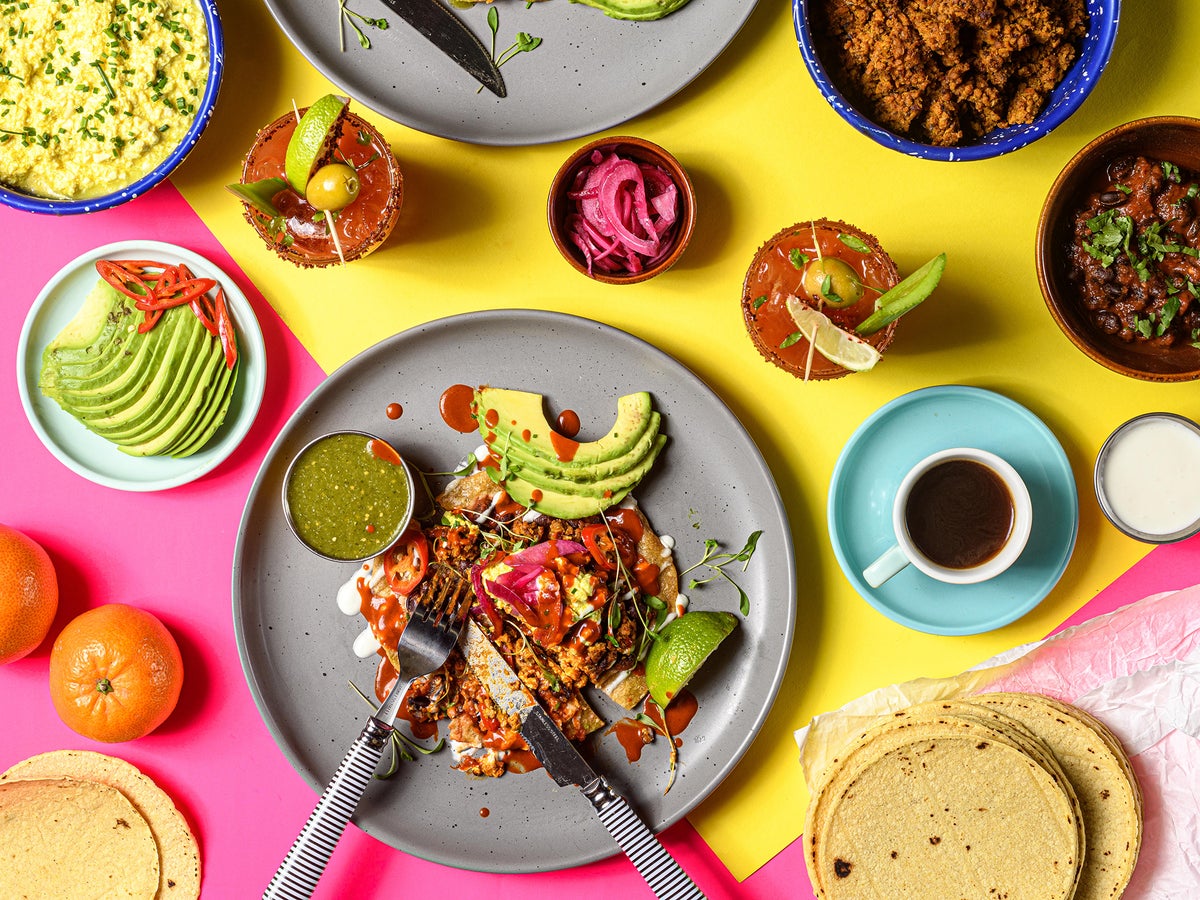 How to have a vegan Mexican brunch party