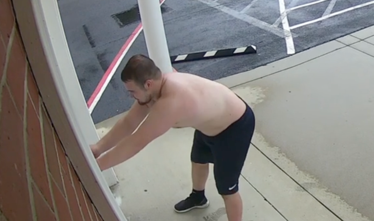 Video shows wrestler&rsquo;s desperate search for water before dying from heatstroke