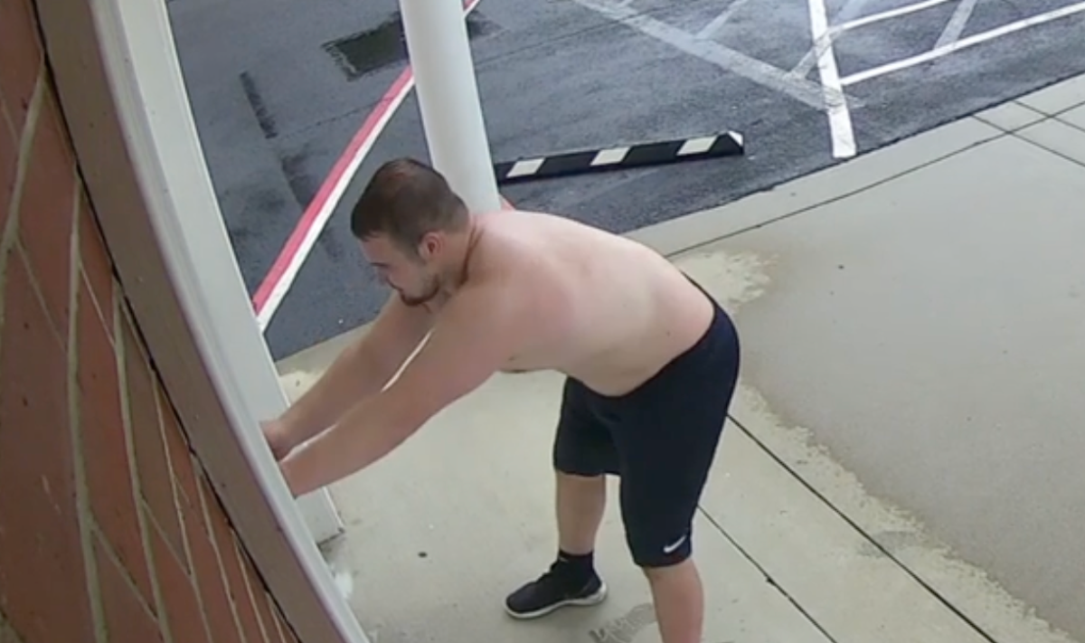 Video shows wrestler’s desperate search for water before dying from heatstroke