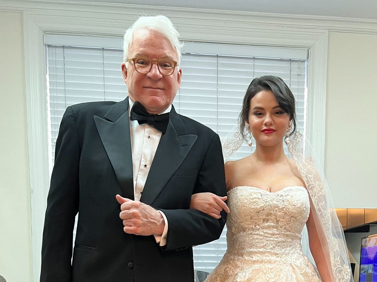 Steve Martin and Selena Gomez ‘recreate’ Father of the Bride moment in new picture