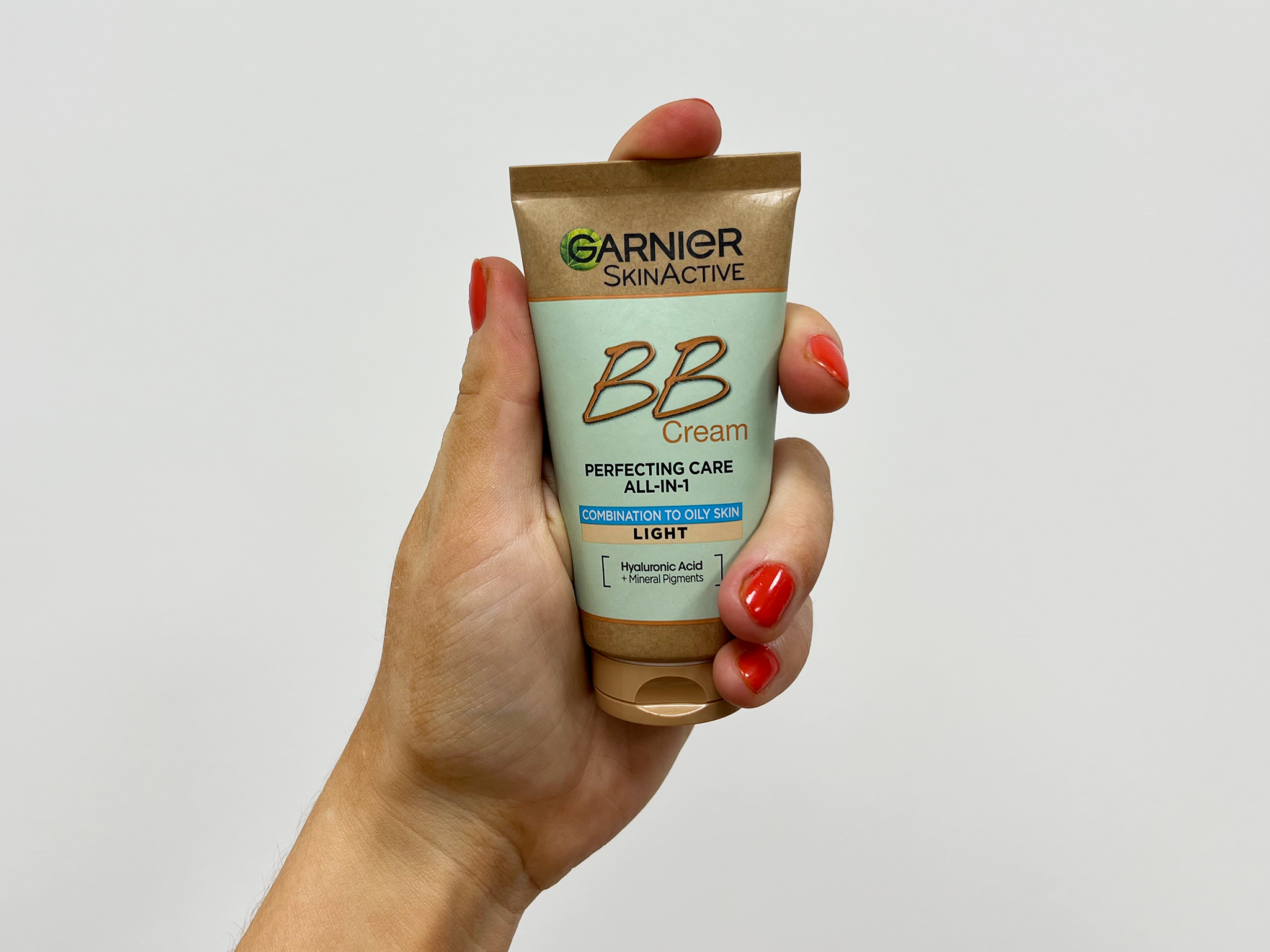Garnier oil-free perfecting care all-in-1 BB cream SPF25