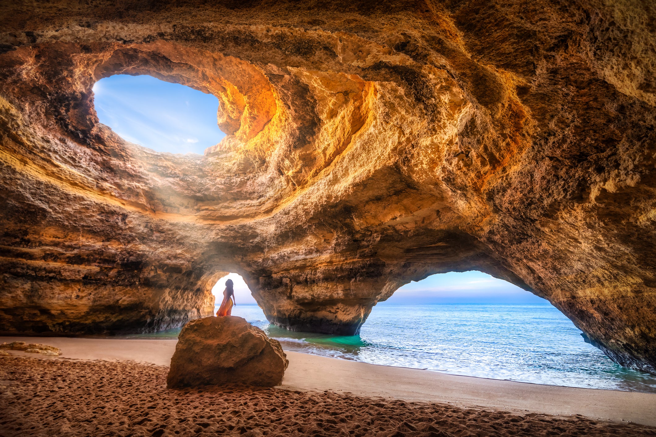 Bengali sea cave, Algarve