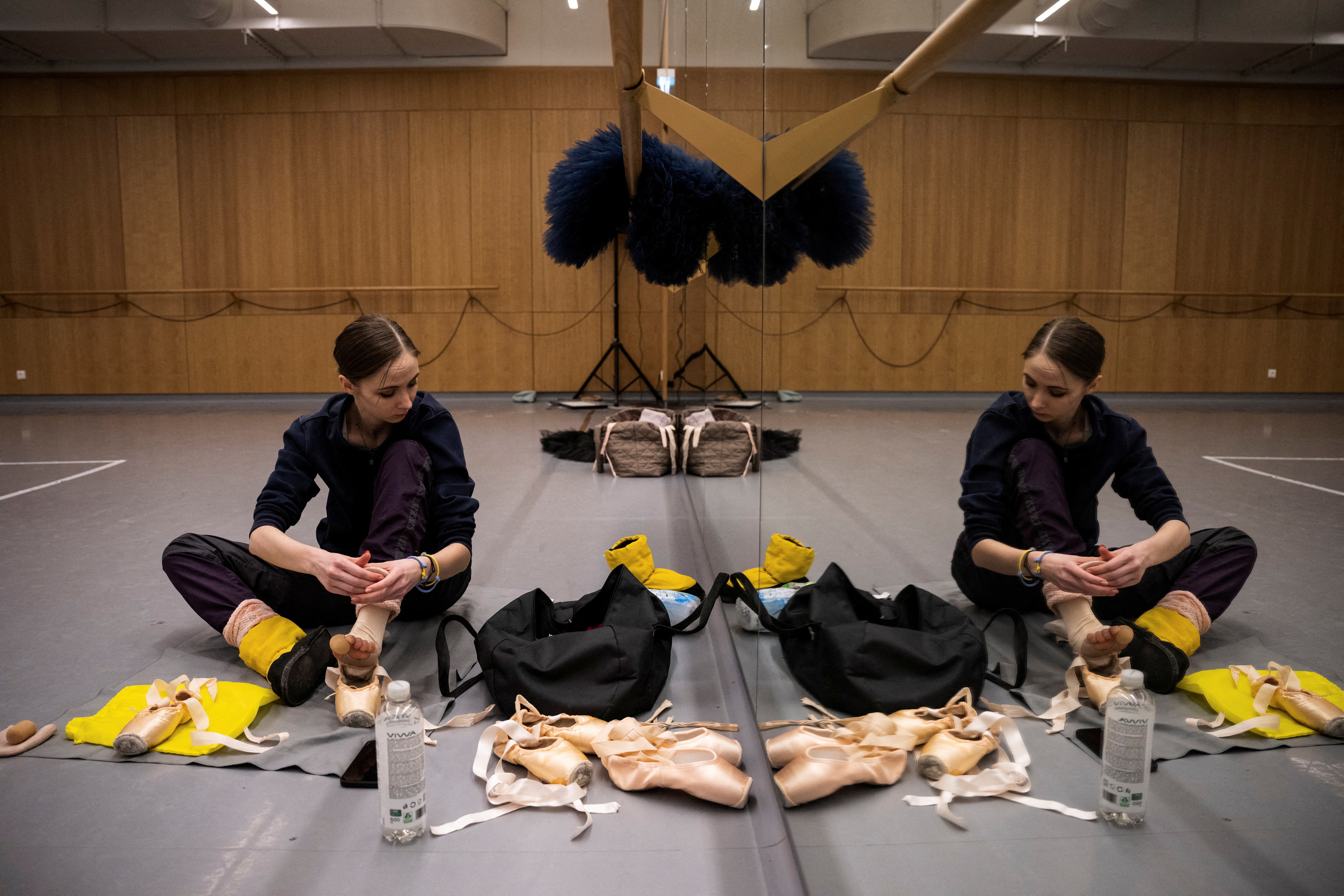 Muromtseva prepares for a dance class for ‘Swan Lake’ at the Hungarian State Opera in Budapest