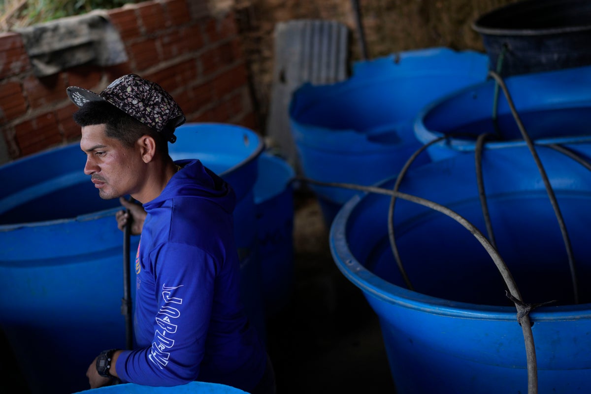 Getting safe water a struggle for many of Venezuela's poor