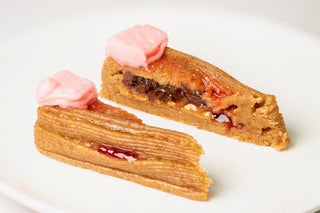 <p>3D-printed cheesecake using edible food inks</p>