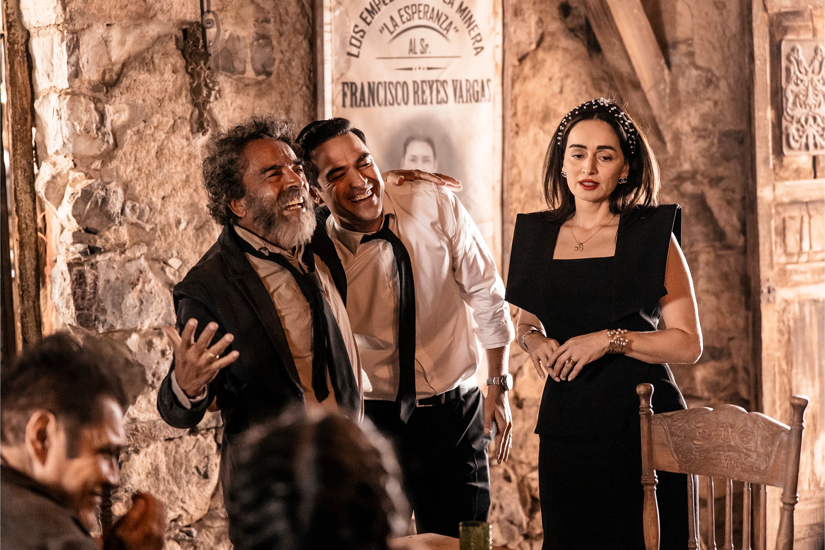 QUE VIVA MEXICO-ALFONSO HERRERA