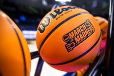 Why you should bench credit cards for March Madness bets