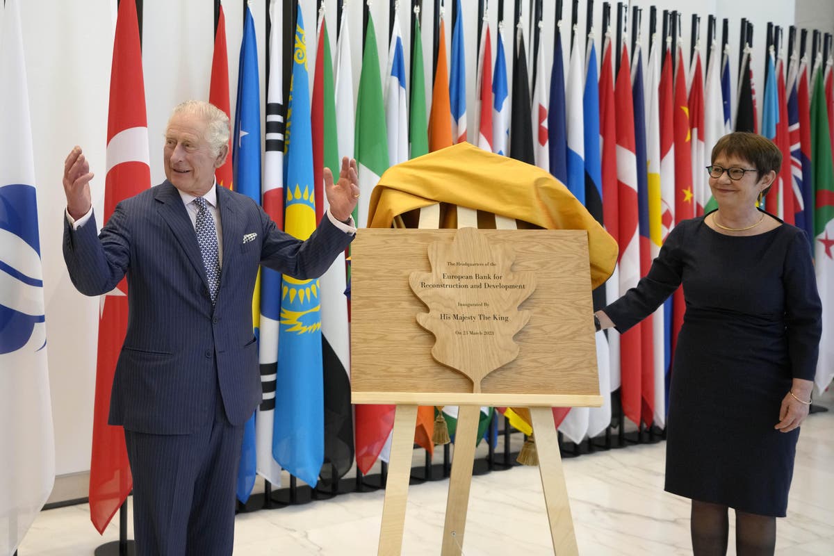 King speaks of desire to visit Ukraine at opening of EBRD headquarters