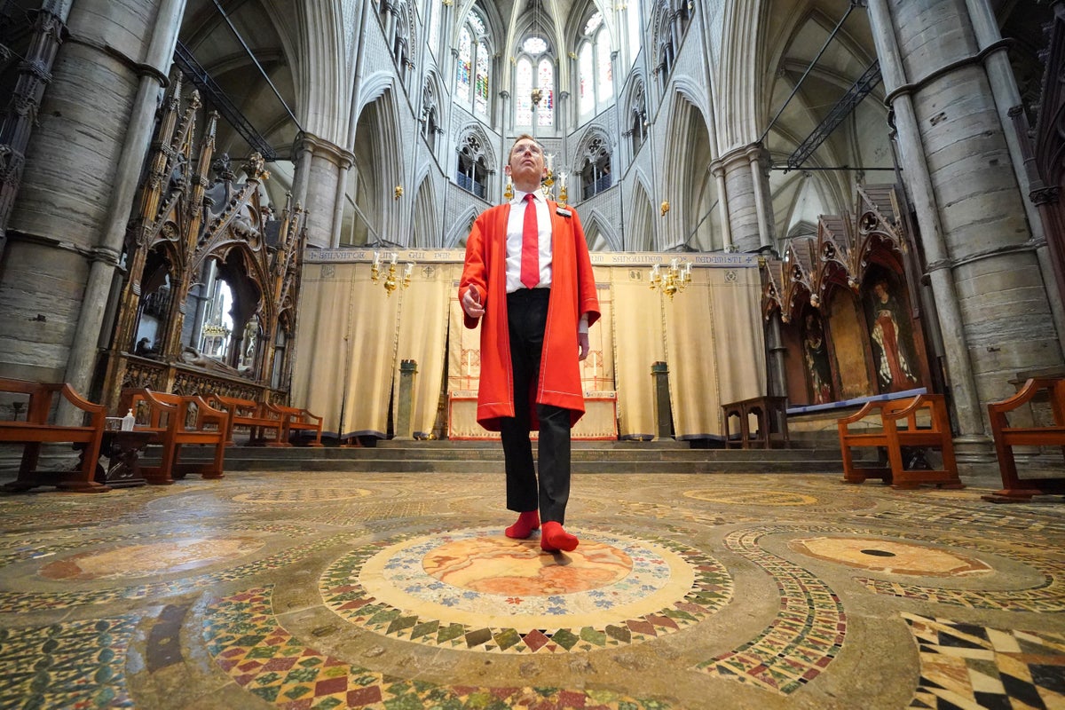 Tourists to walk on site of King’s coronation for first time – but in socks