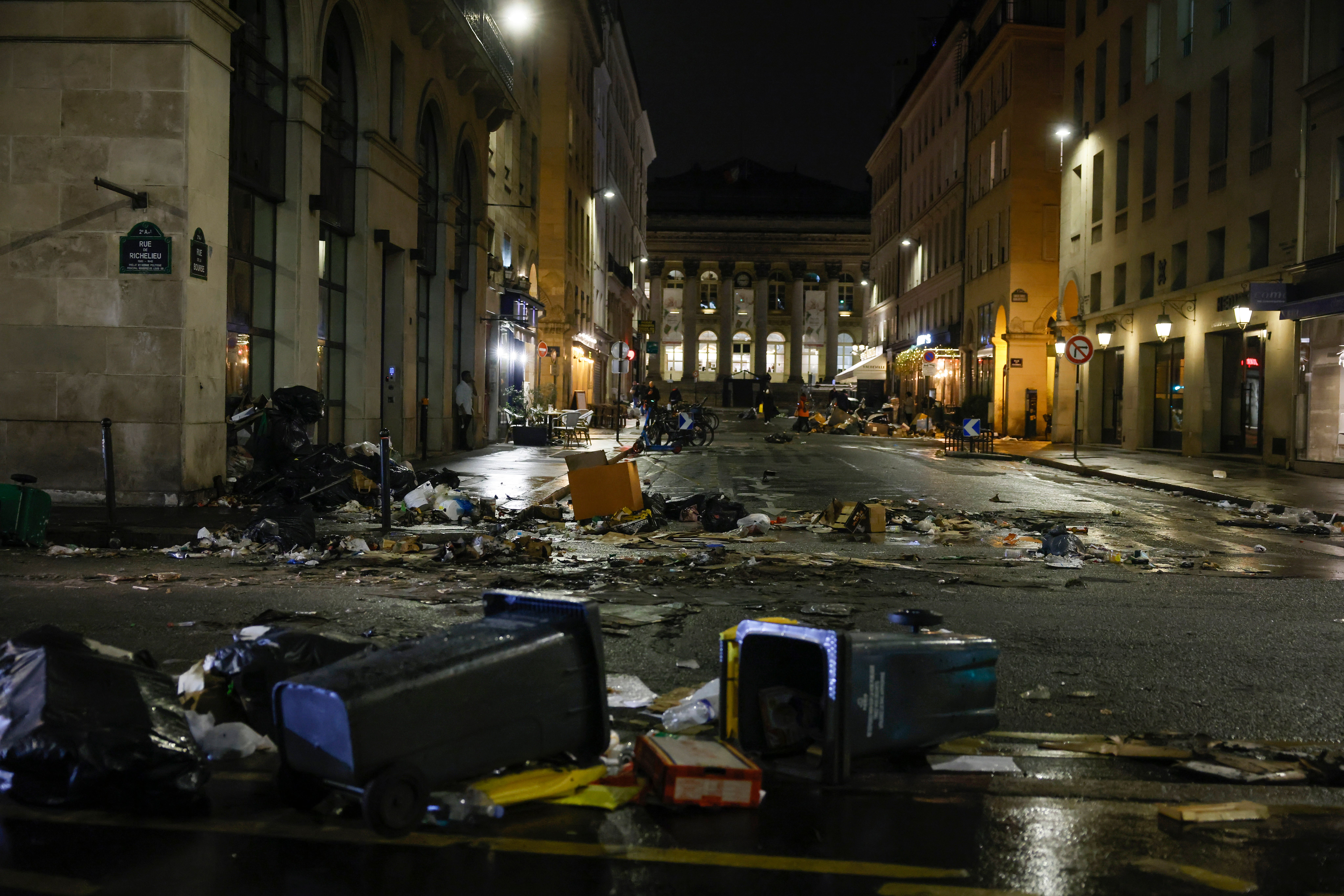 APTOPIX France Pensions