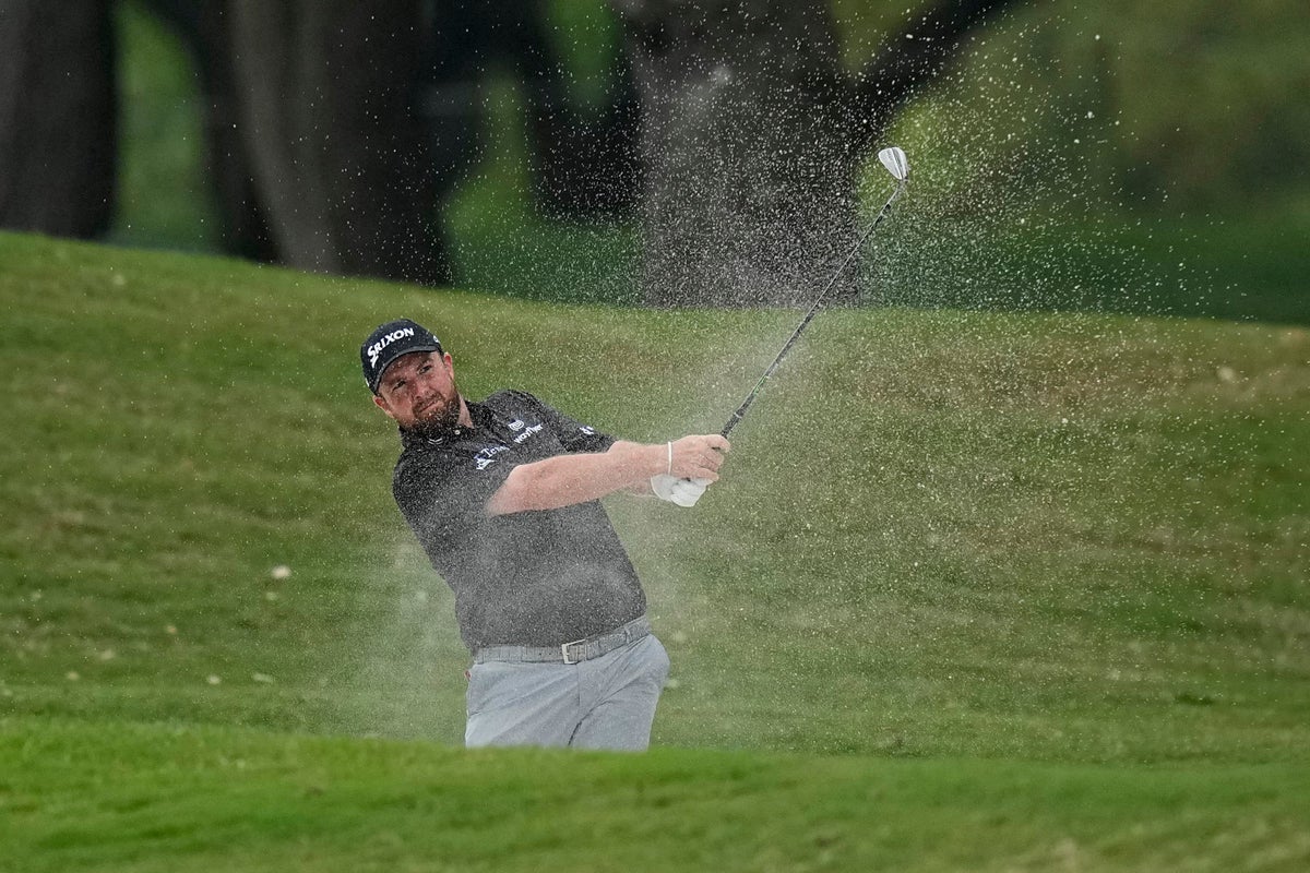 Shane Lowry resists fightback to knock Jordan Spieth out of WGC-Dell Match Play