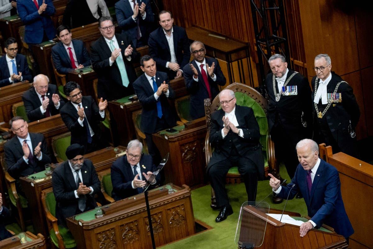 Biden calls out Canadian MPs who weren&rsquo;t applauding women Cabinet members