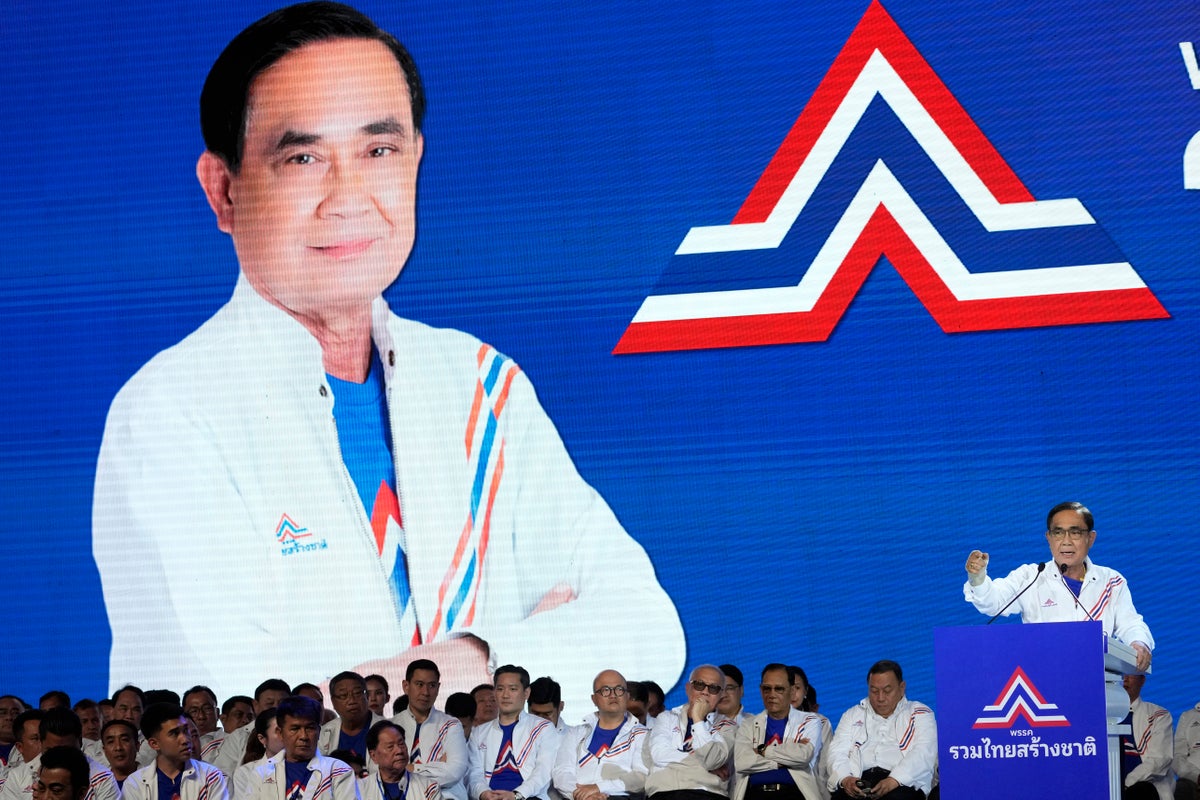 Tayland Başbakanı Prayuth yeniden seçim kampanyasını başlattı