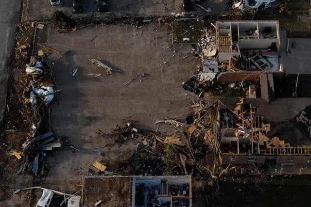 <p>Aerial footage shows devastation after tornado rips through Mississippi town
</p>