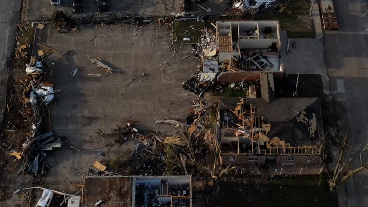 Aerial footage shows devastation after tornado rips through Mississippi town