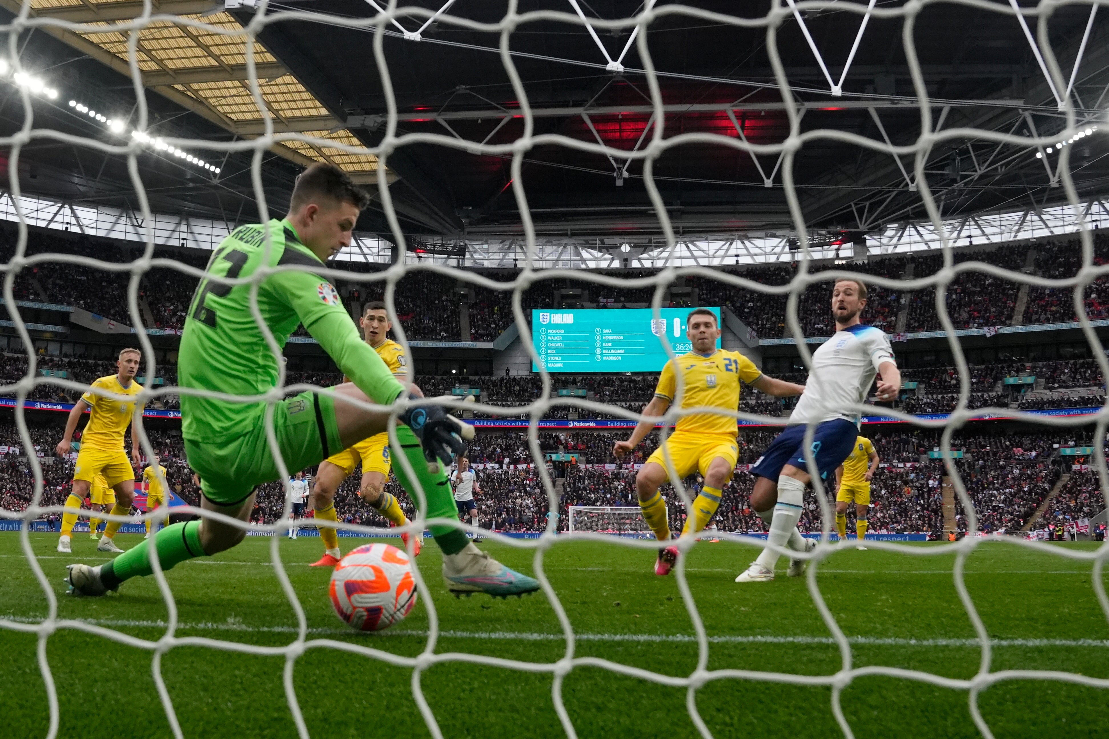 TOTTENHAM-FUTURO DE KANE
