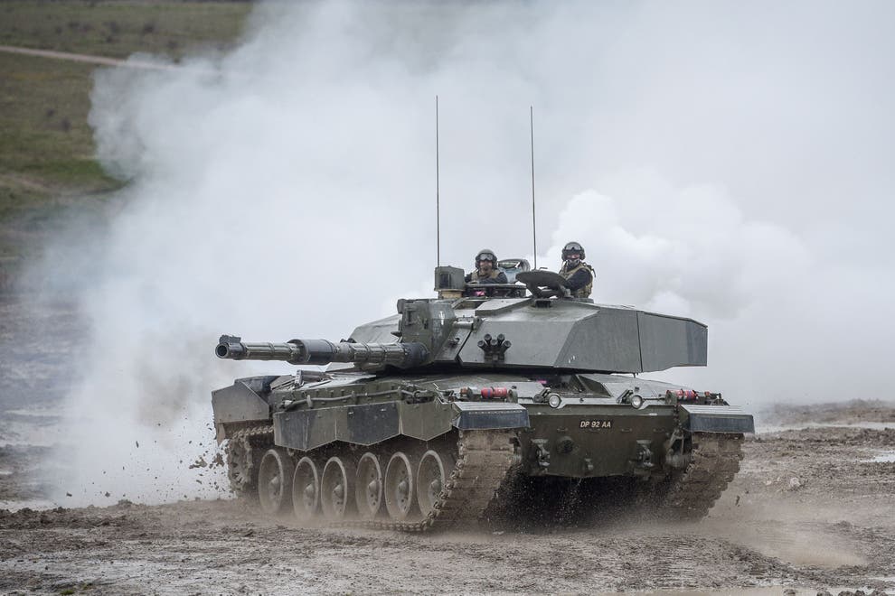 Kyiv Attacked as British, German Tanks Arrive in Ukraine