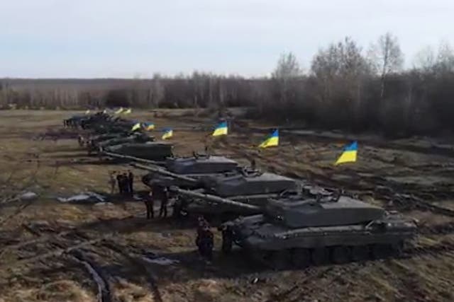 <p>British-supplied Challenger 2 tanks in Ukraine, which are being donated along with ammunition and spares</p>