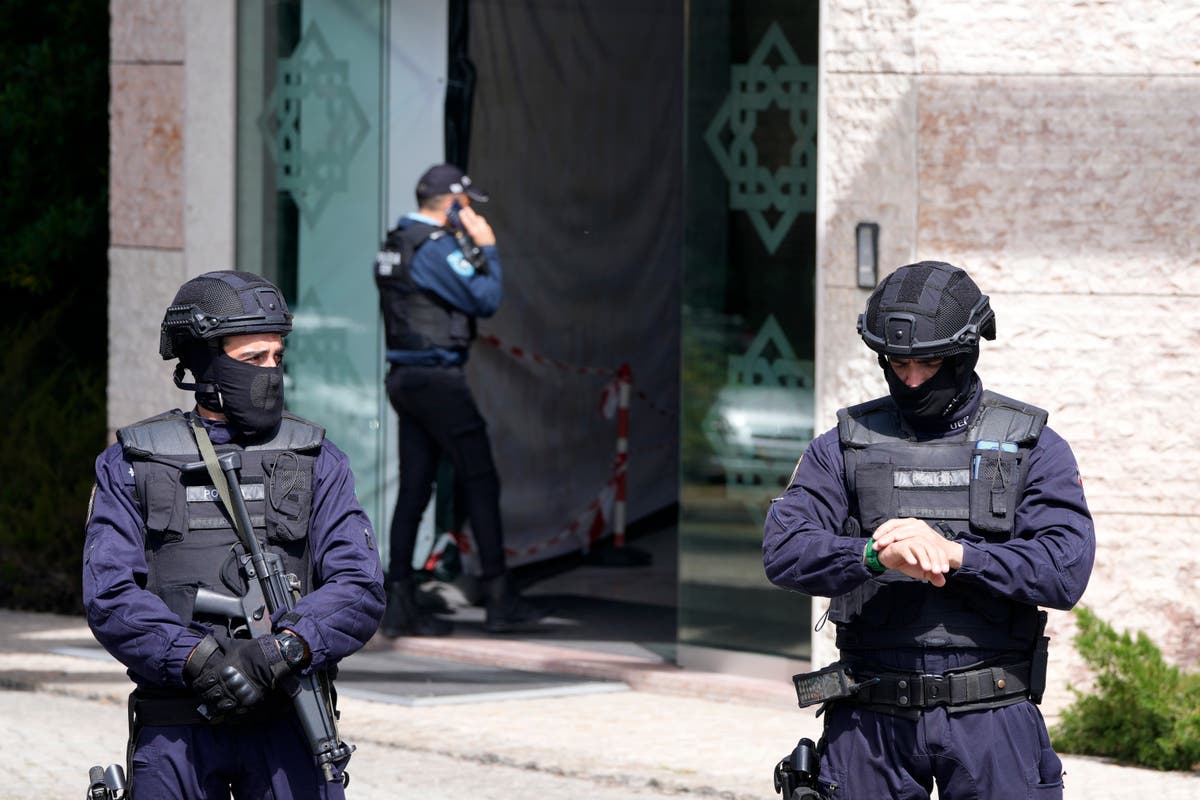 Portugal: 2 dead, several injured in Muslim center stabbing