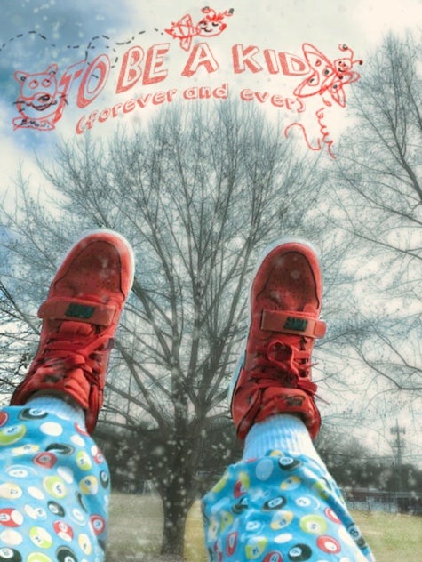 Another image on the website appears to show Hale’s feet with the phrase “To be a kid forever and ever” across it – as Hale is now accused of killing three small children