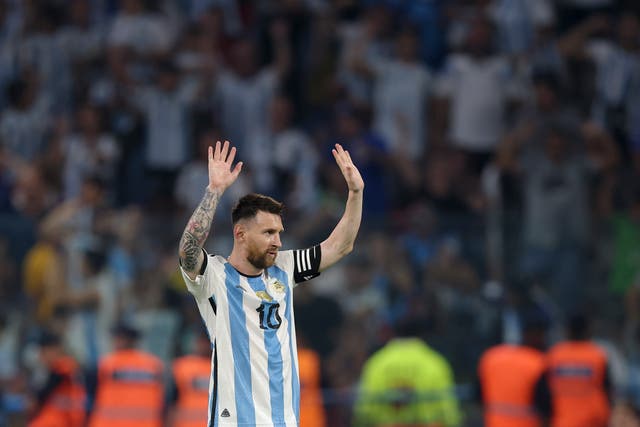 ARGENTNA-MESSI GOLES