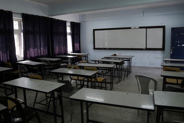 Palestinians Teachers Crisis