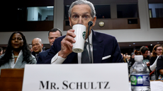 Howard Schultz draws laughs from workers after taking offence to union busting charge