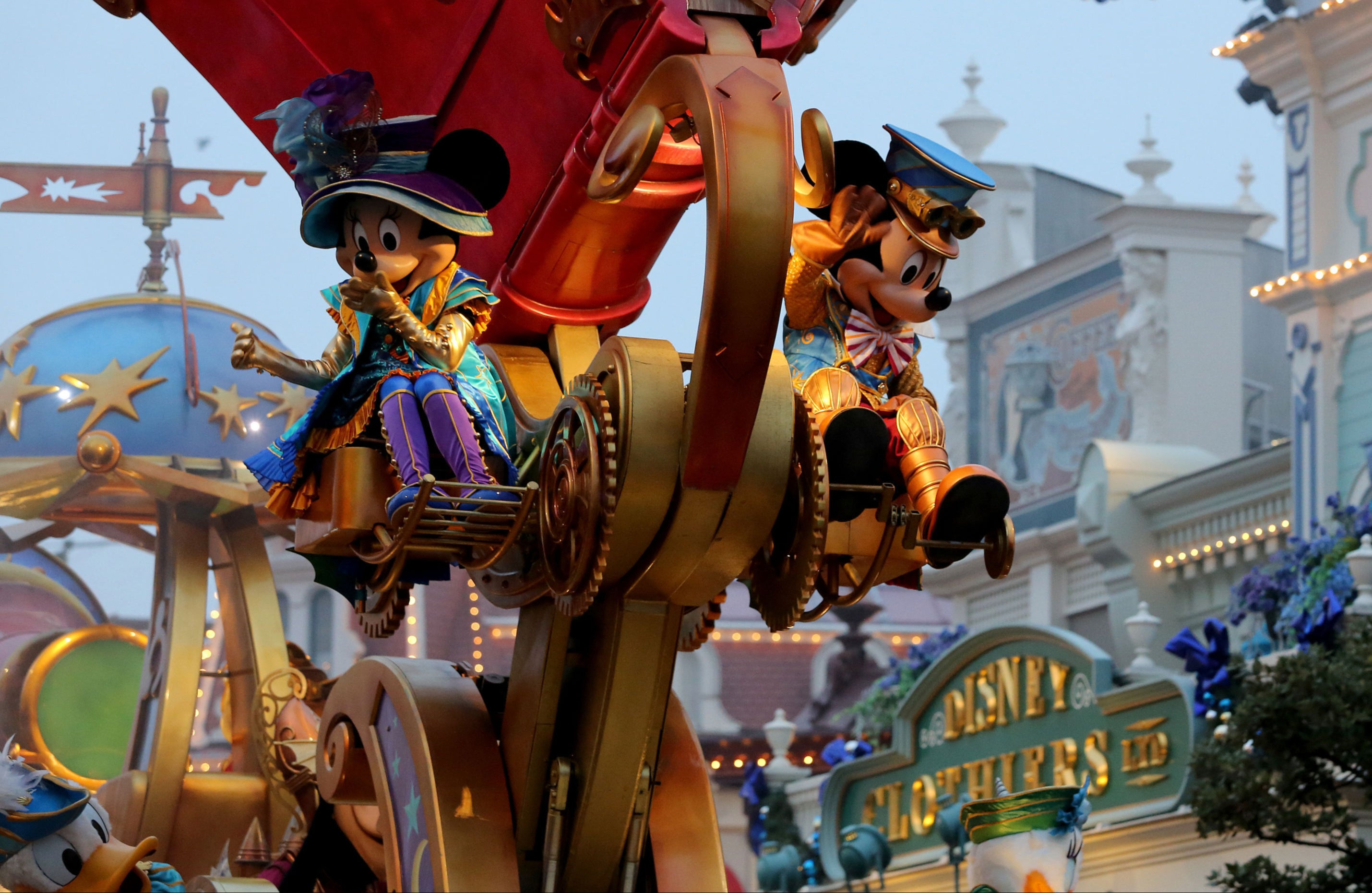 The reader booked a holiday to Disneyland Paris – departing on 3 April