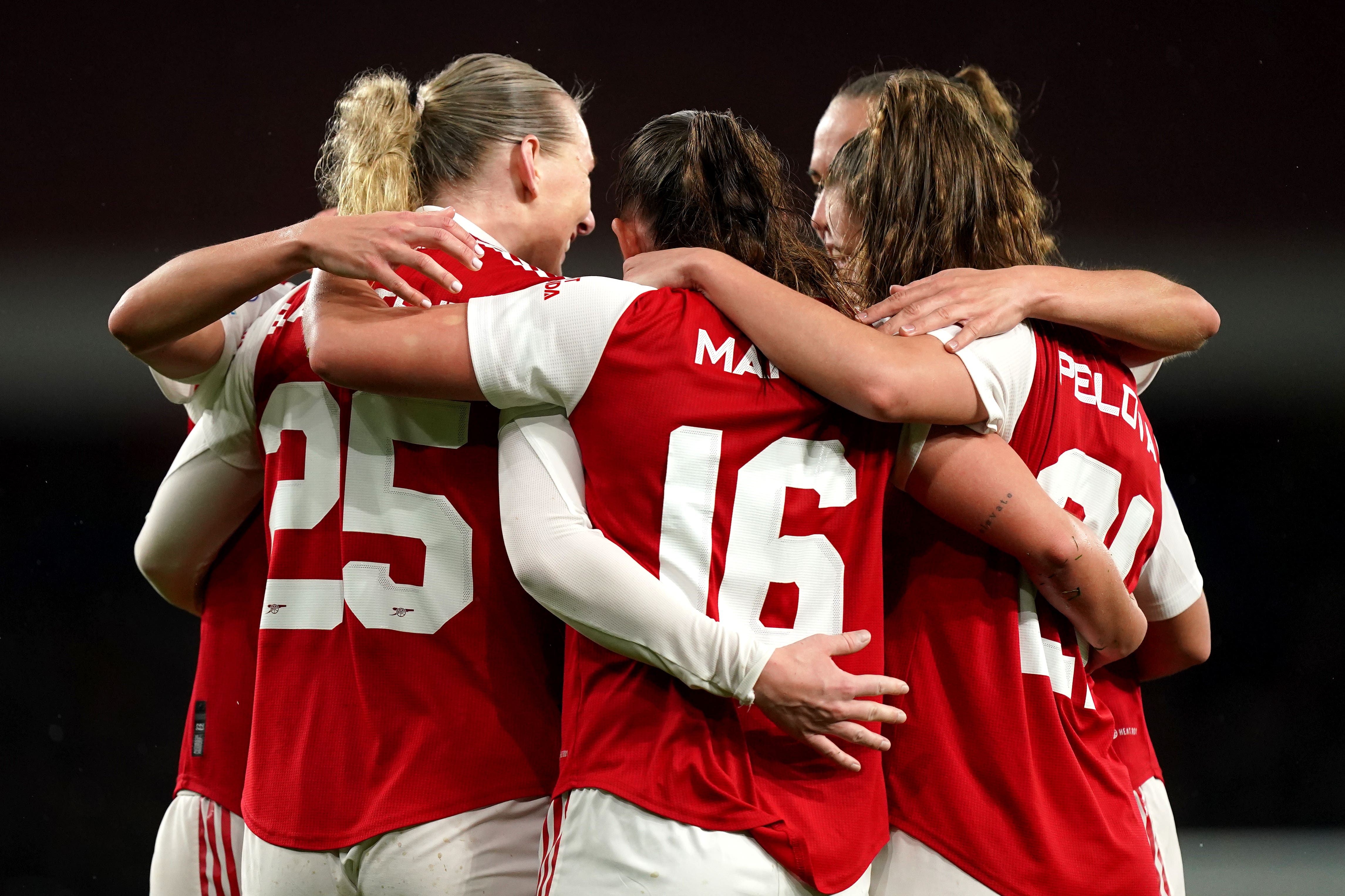 Arsenal close in on Women's Champions League quarter-finals after