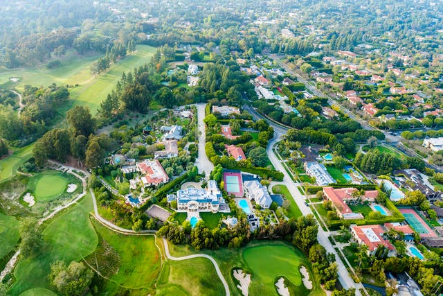 <p>Bel Air Los Angeles mansions and golf course</p>