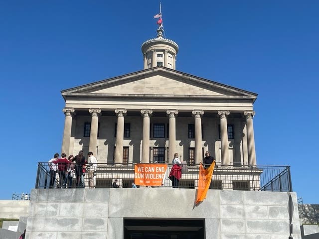 <p>Hundreds gathered on the grounds of the Tennessee State Capitol on Thursday to demand gun reform after a school shooting killed three children and three adults on Monday in Nashville</p>