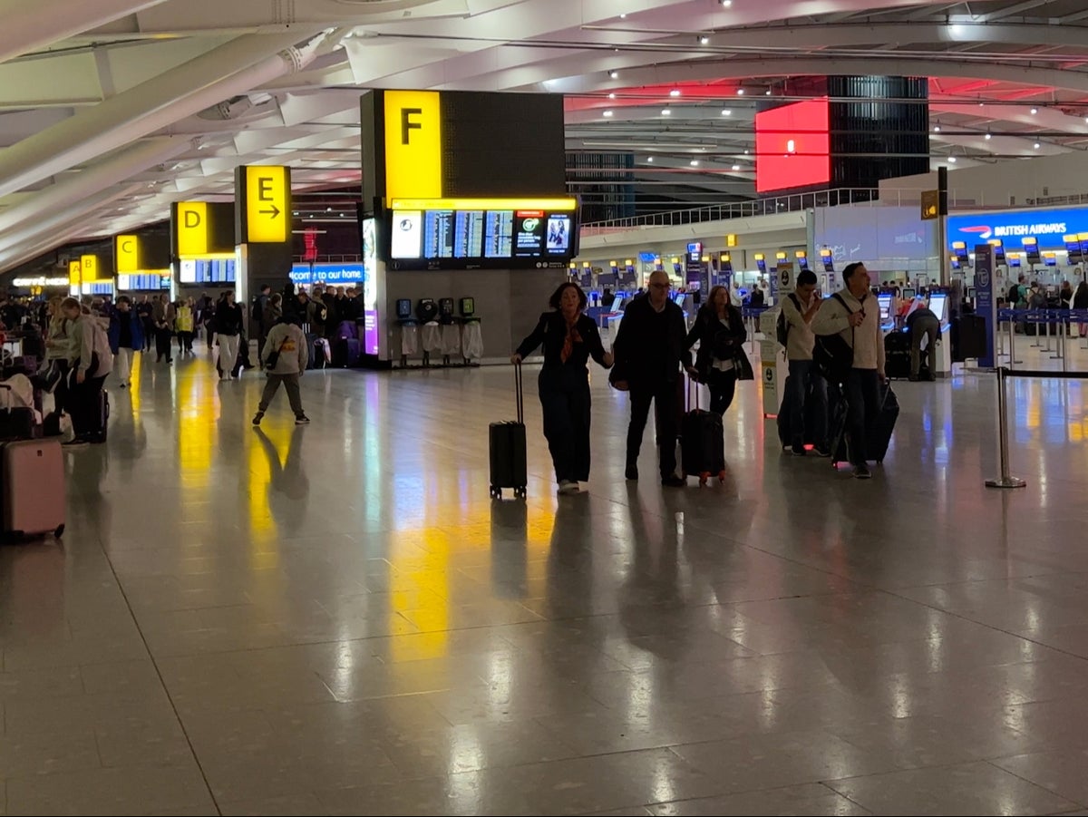 British Airways cancels at least 40 flights on second day of Heathrow security strike