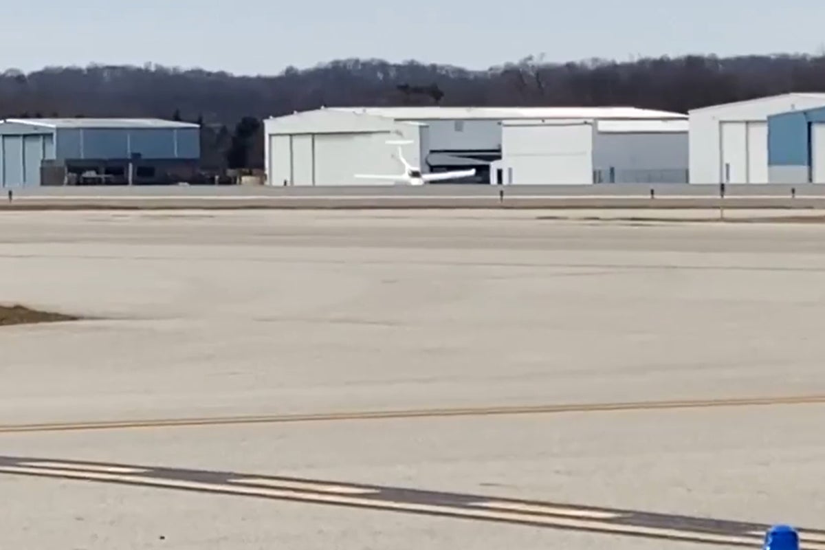 Beginner pilot pulls off solo emergency landing after wheel falls off ...