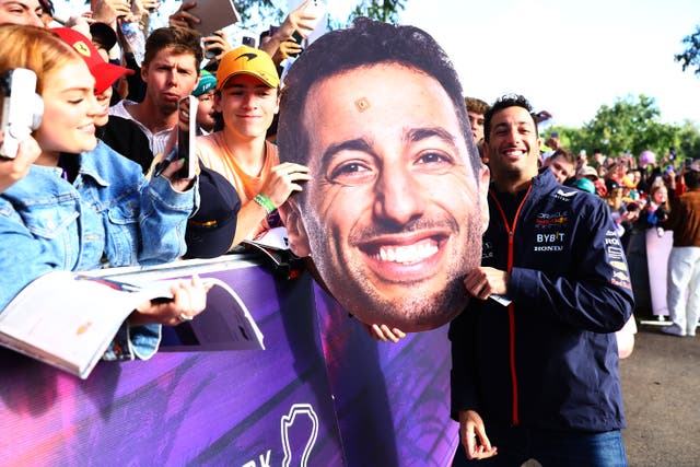 <p>Daniel Ricciardo meets fans at  Albert Park in Melbourne </p>
