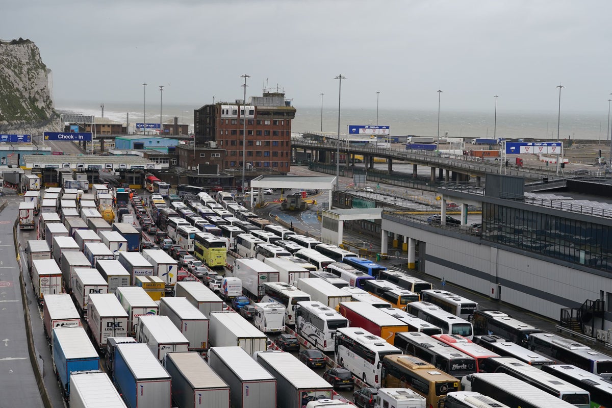 Dover delays news – live: Port ‘deeply frustrated’ as France blamed for 12-hour ferry queues