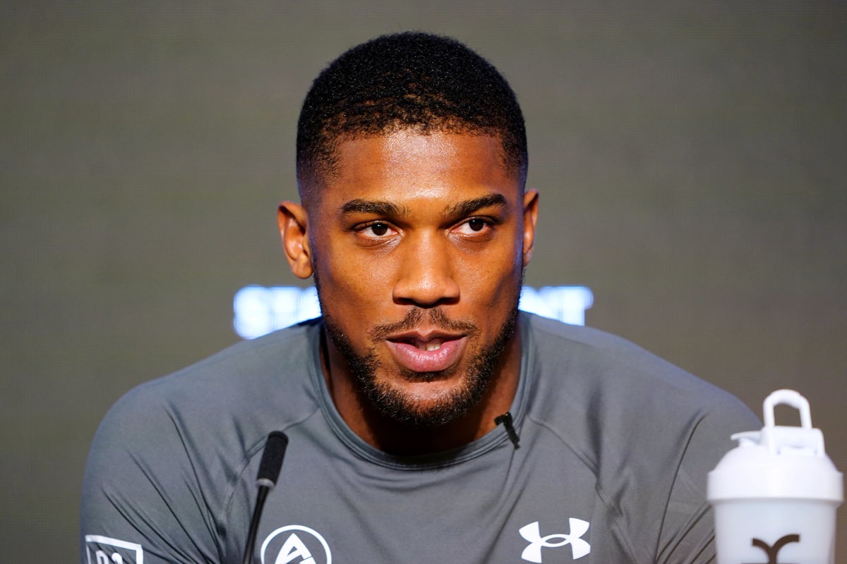Anthony Joshua hoping winter soul-searching will help him reach ‘another level’