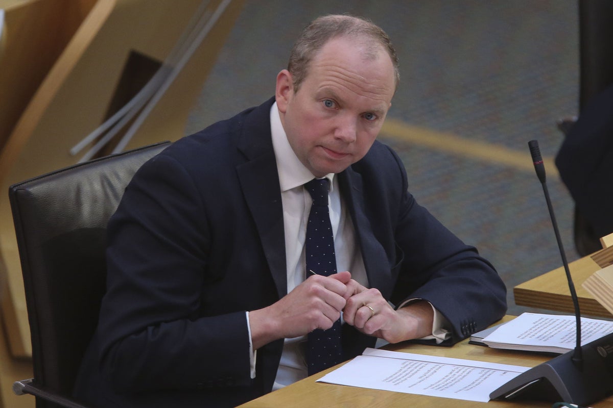 Tories write to top civil servant to complain over independence minister