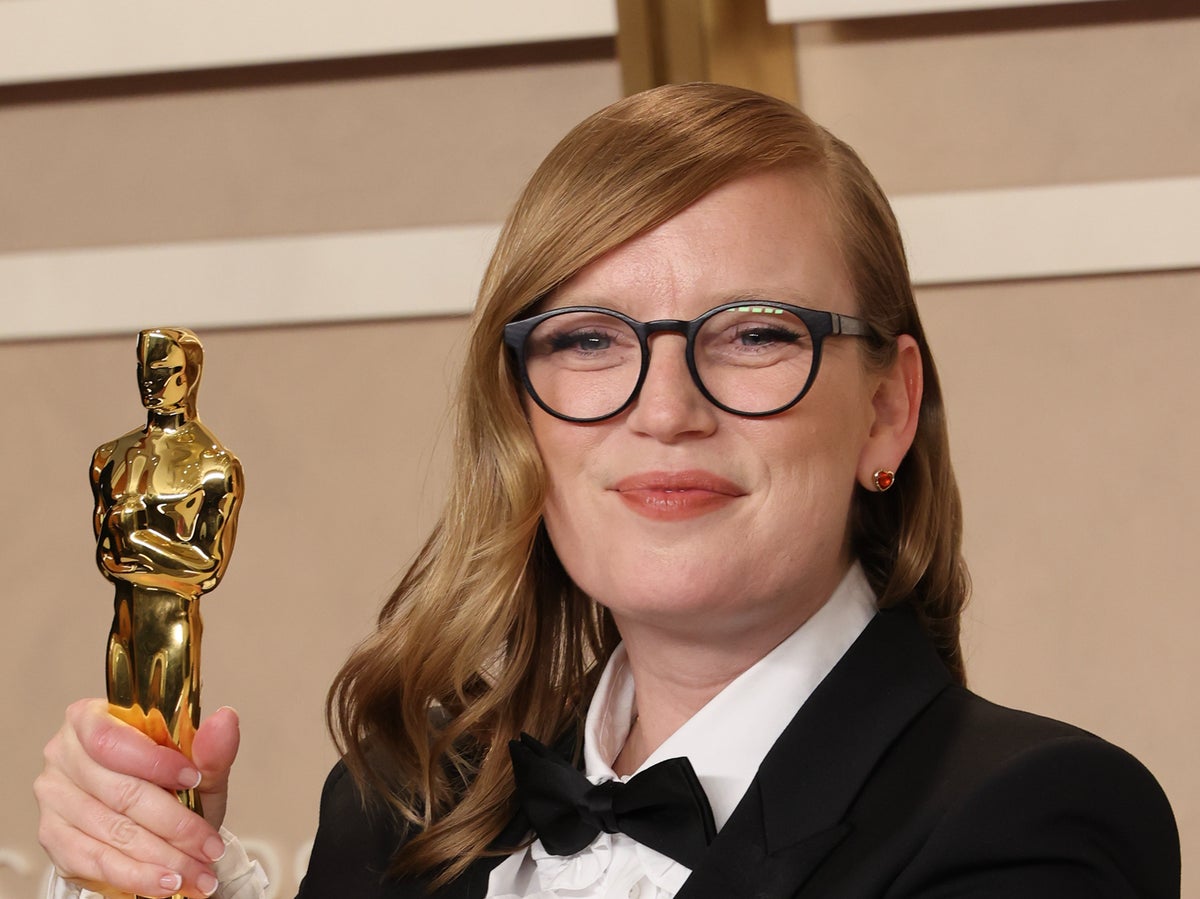Sarah Polley ordered to hand back Oscar in April Foool’s Day prank