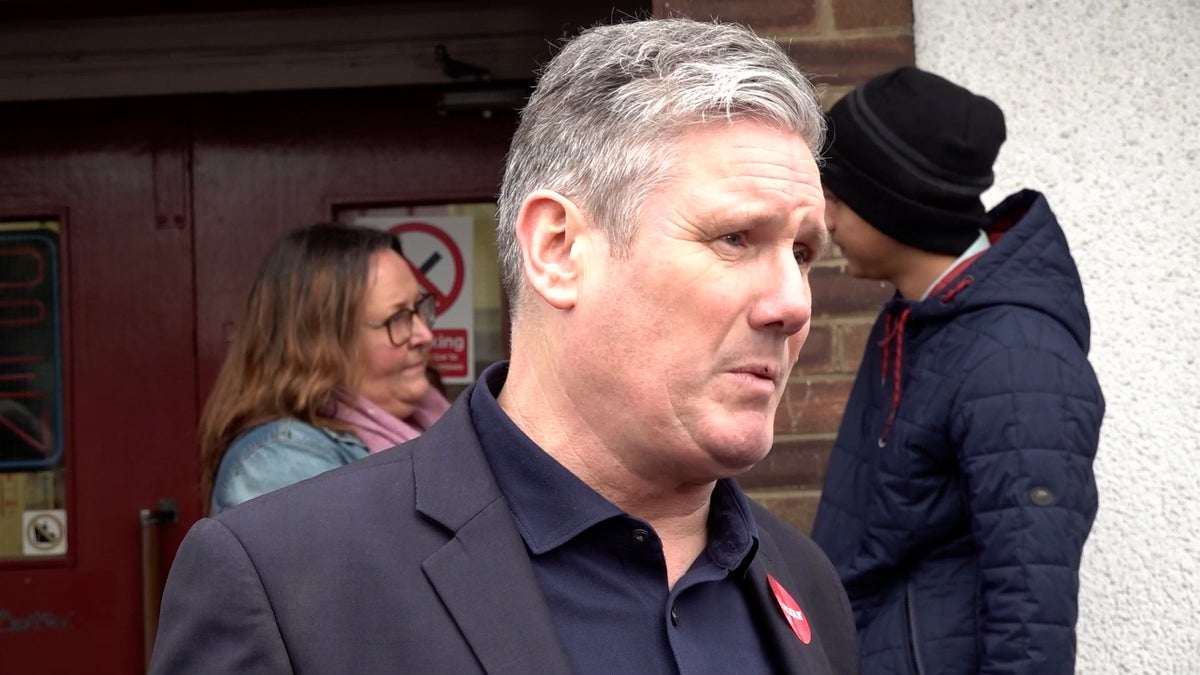 Keir Starmer urges government to ‘get a grip’ on delays at Dover