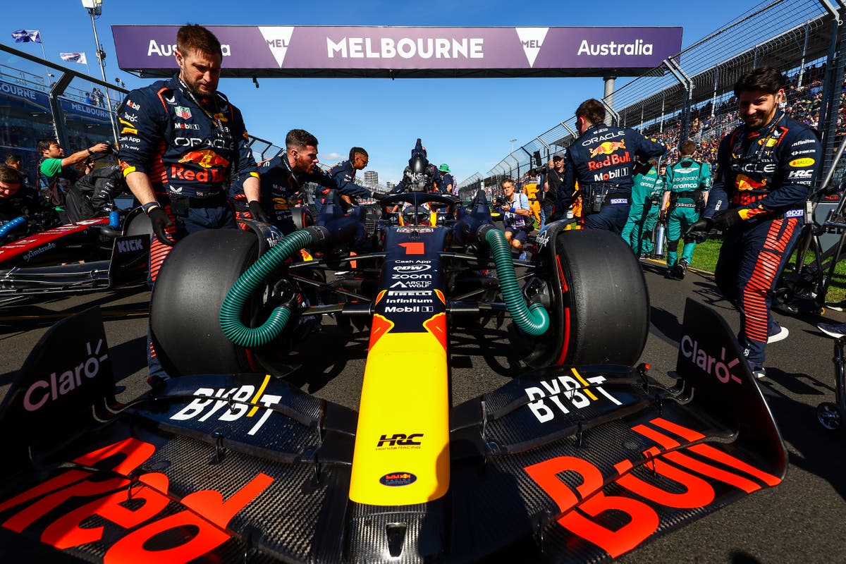 F1 Australia GP LIVE: UK streams and times as Max Verstappen starts on pole and Lewis Hamilton on third – updates & results

 | Pro IQRA News