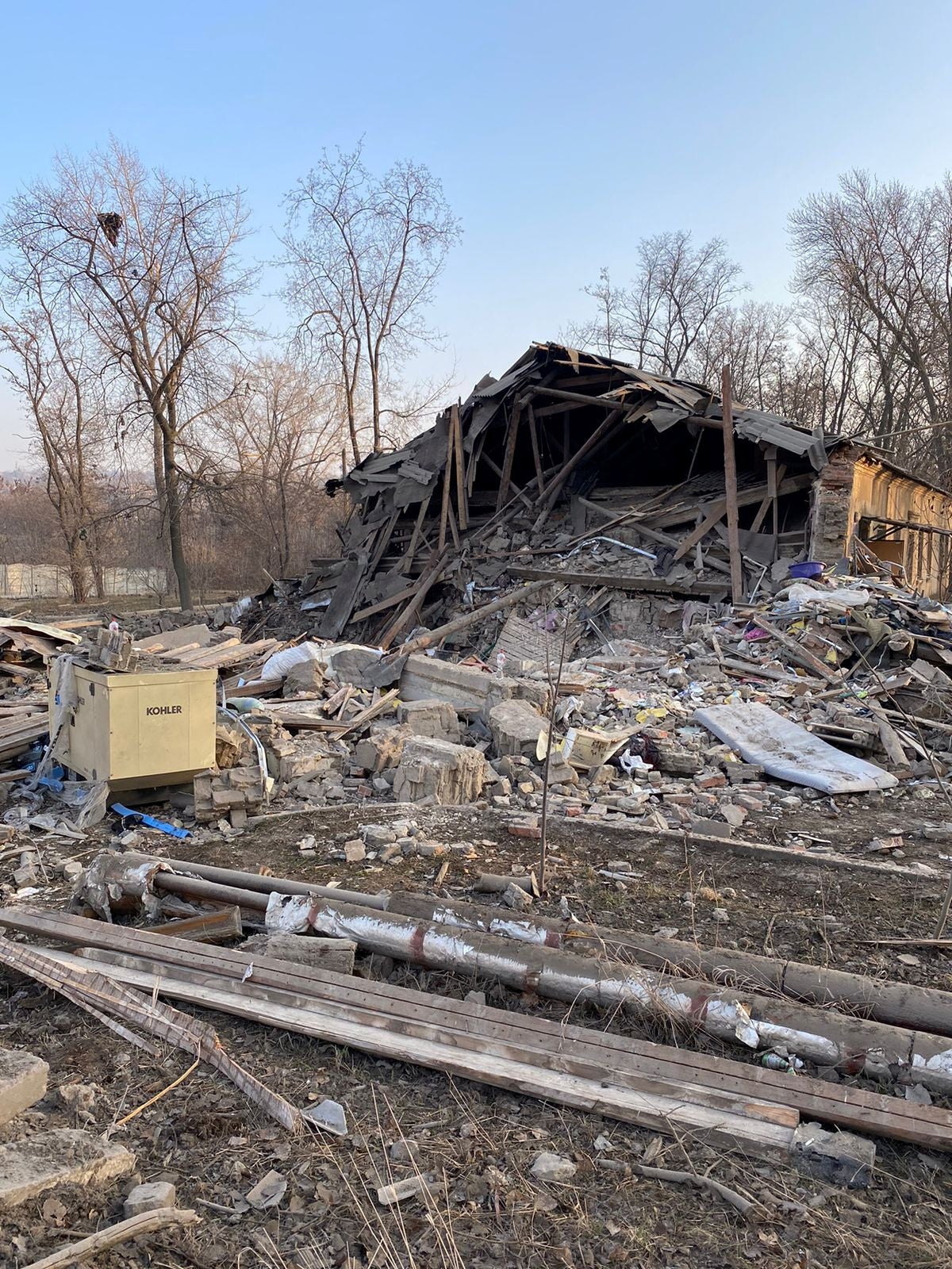 Ukraine news – live: Six killed in heavy shelling near Bakhmut as strikes destroy nursery