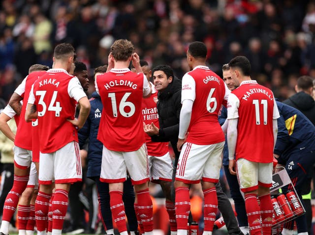 <p>Arsenal take on Southampton hoping to rebound from dropping points against West Ham </p>