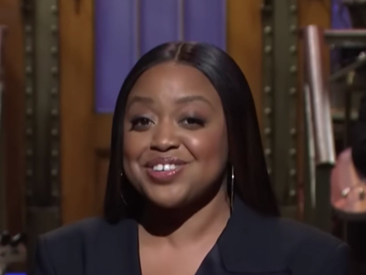 Quinta Brunson playfully calls out Friends for having no Black characters in SNL monologue