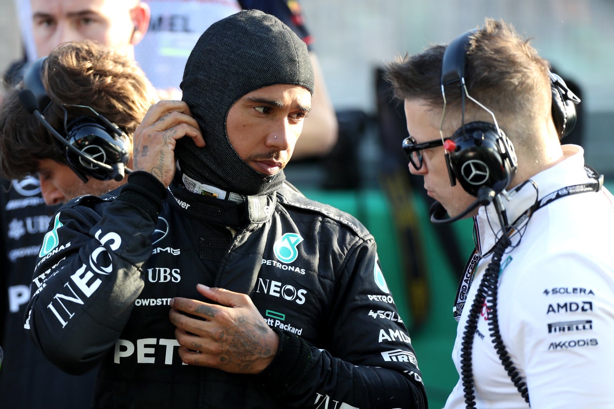 F1 LIVE: Lewis Hamilton raises alarm after fans spill onto track at Australian Grand Prix
