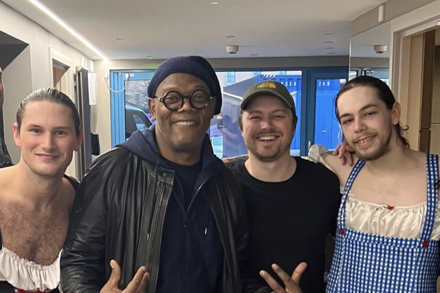 Samuel L Jackson pictured with Bongo’s Bingo host Ste Taylor (second from right) with drag dancers Kinky Kylie (left) and Hairy Mary (right) (Ste Taylor/Bongo’s Bingo)