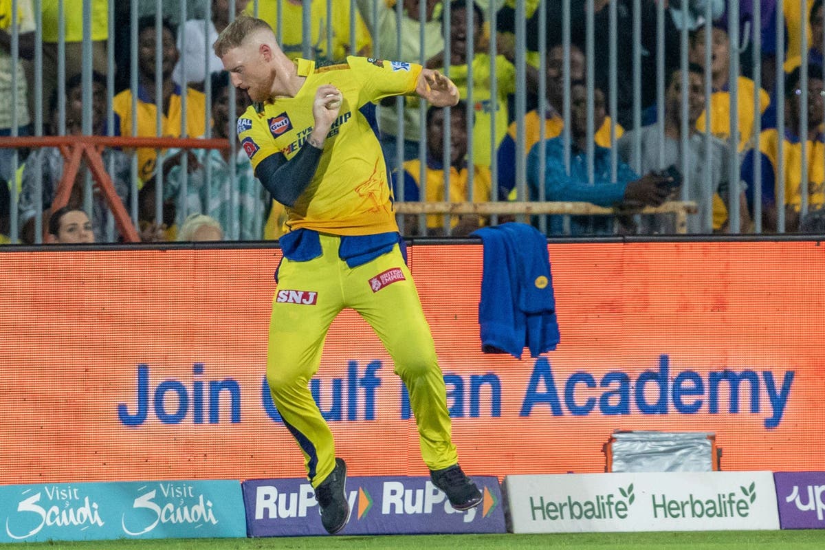Ben Stokes back bowling in IPL earlier than expected as he manages knee injury